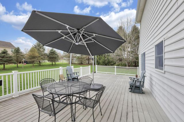 18 Zellers Lane SW, Etna, OH 43062