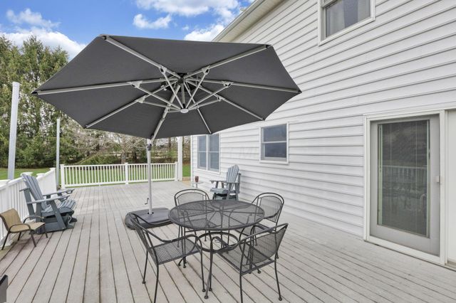 18 Zellers Lane SW, Etna, OH 43062