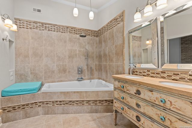 3531 Hunters Sound St, San Antonio, TX 78230
