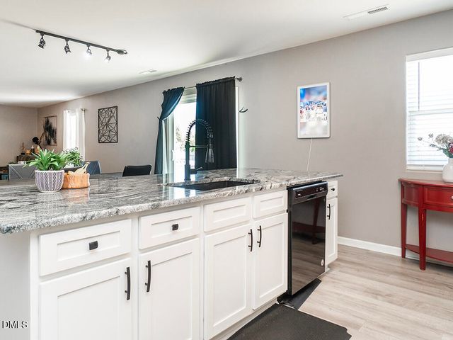 102 Seward Place, Burlington, NC 27217