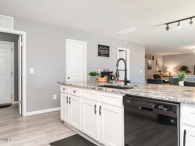 102 Seward Place, Burlington, NC 27217