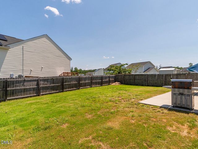 102 Seward Place, Burlington, NC 27217