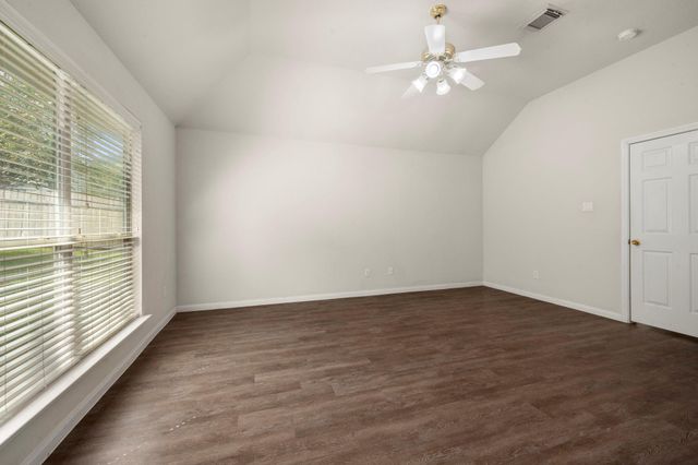 3722 Northshore Drive, Montgomery, TX 77356