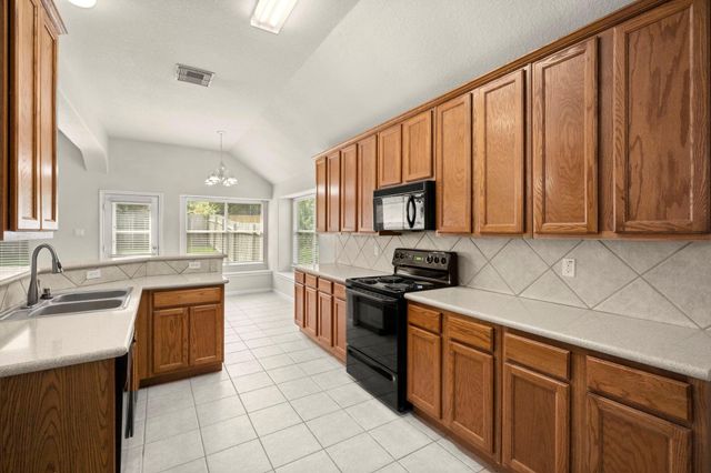 3722 Northshore Drive, Montgomery, TX 77356