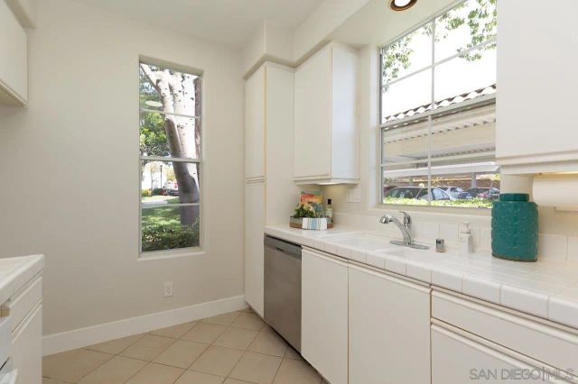 12557 Ruette Alliante 175, San Diego, CA 92130
