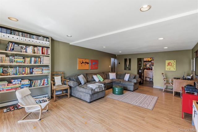6 Tennis Court Road, Mahopac, NY 10541