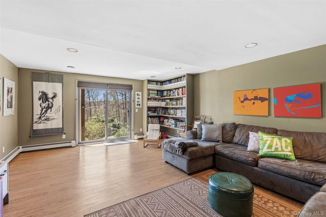 6 Tennis Court Road, Mahopac, NY 10541