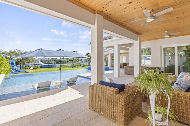 2821 SE North Lookout Boulevard, Port St Lucie, FL 34984