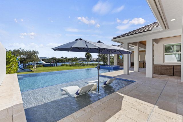 2821 SE North Lookout Boulevard, Port St Lucie, FL 34984