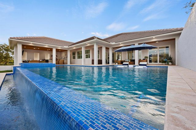 2821 SE North Lookout Boulevard, Port St Lucie, FL 34984