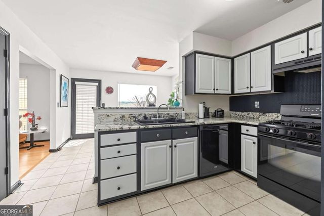 217 Saddleview Trail, Riverdale, GA 30274