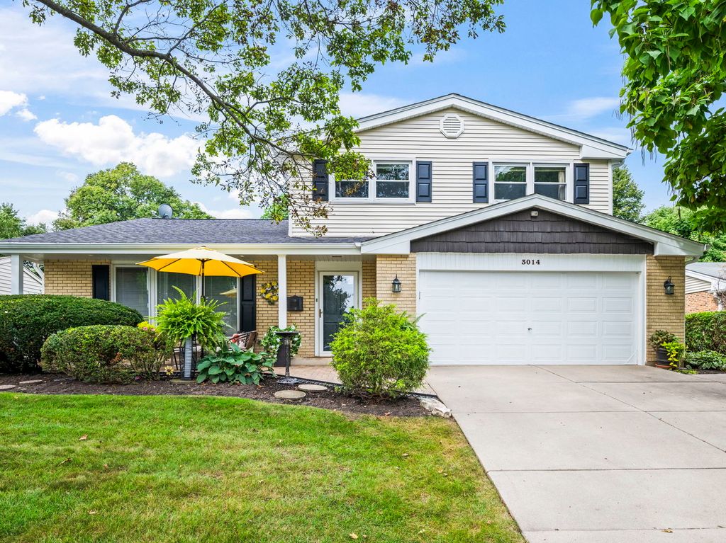 3014 N Dryden Place, Arlington Heights, IL 60004 — exterior