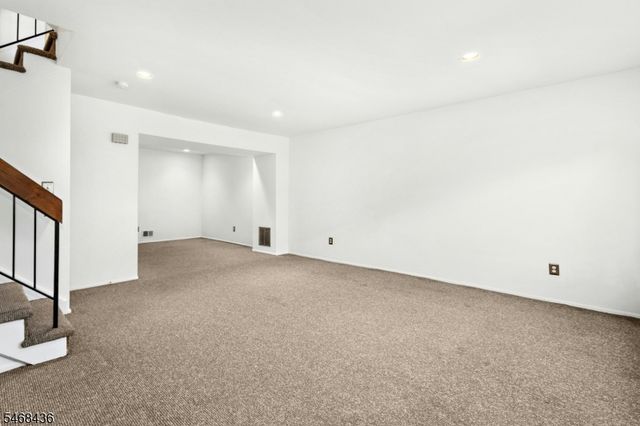 12 Wareham Ct, Scotch Plains Twp., NJ 07076