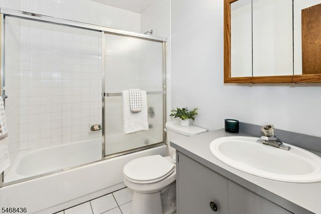 12 Wareham Ct, Scotch Plains Twp., NJ 07076
