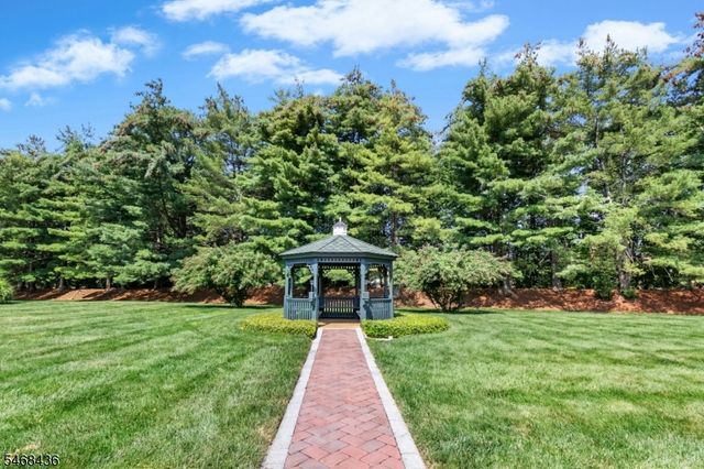12 Wareham Ct, Scotch Plains Twp., NJ 07076