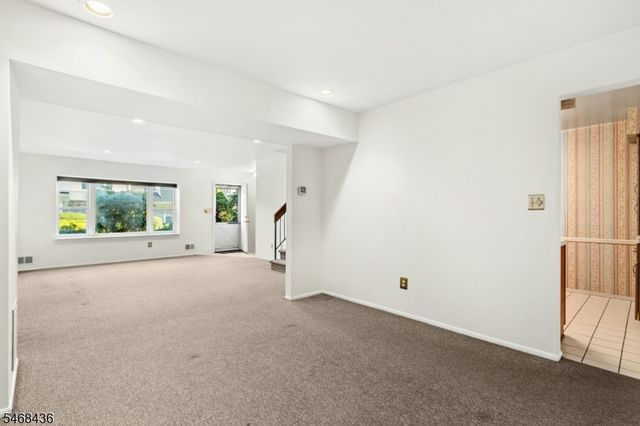 12 Wareham Ct, Scotch Plains Twp., NJ 07076