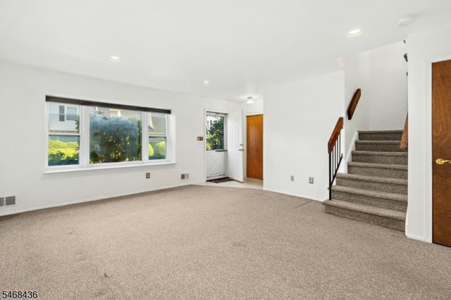 12 Wareham Ct, Scotch Plains Twp., NJ 07076