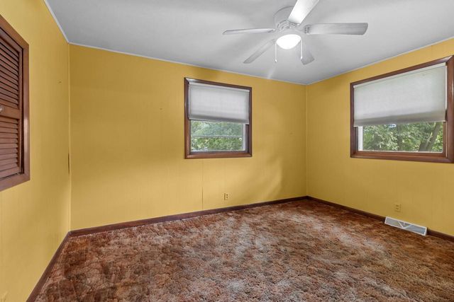 W5834 Bubbling Springs DRIVE, Elkhorn, WI 53121