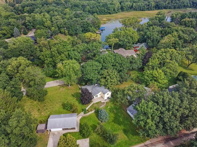 W5834 Bubbling Springs DRIVE, Elkhorn, WI 53121