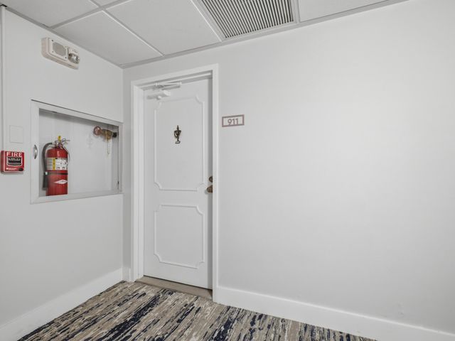 3215 S Ocean Boulevard 911, Highland Beach, FL 33487