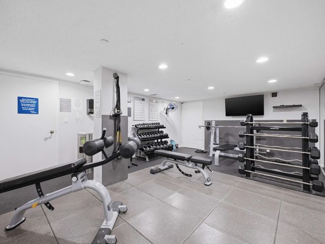 3215 S Ocean Boulevard 911, Highland Beach, FL 33487