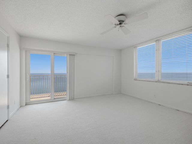 3215 S Ocean Boulevard 911, Highland Beach, FL 33487