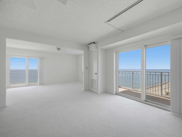 3215 S Ocean Boulevard 911, Highland Beach, FL 33487