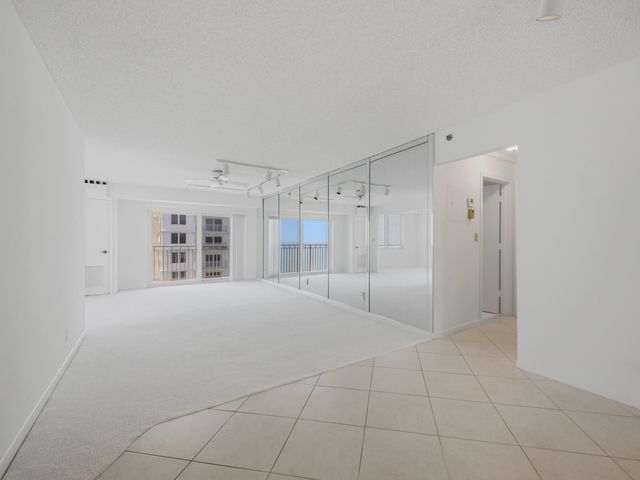 3215 S Ocean Boulevard 911, Highland Beach, FL 33487
