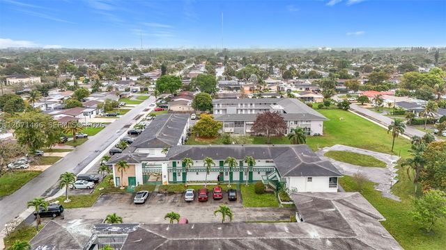 6730 Arbor Dr 202, Miramar, FL 33023