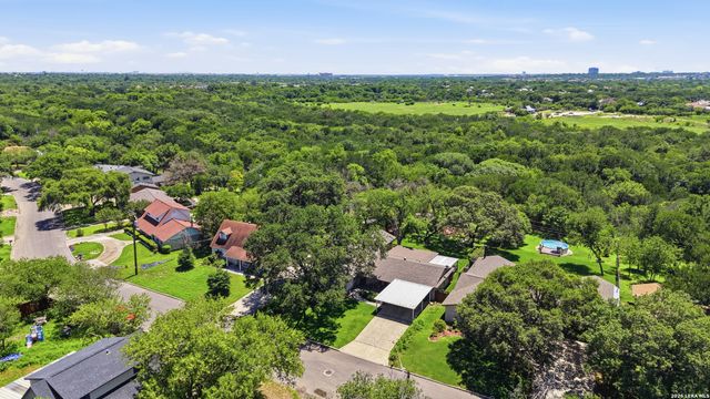 3814 Highcliff Dr, San Antonio, TX 78218