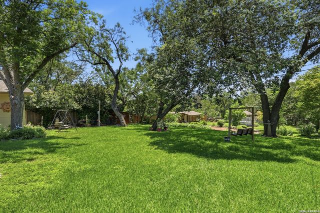 3814 Highcliff Dr, San Antonio, TX 78218