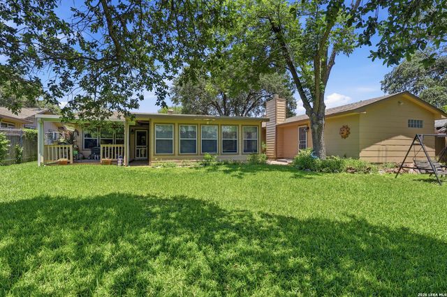 3814 Highcliff Dr, San Antonio, TX 78218