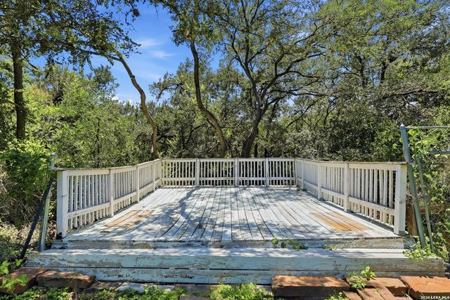 3814 Highcliff Dr, San Antonio, TX 78218