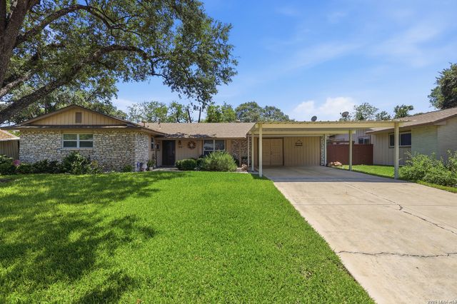 3814 Highcliff Dr, San Antonio, TX 78218