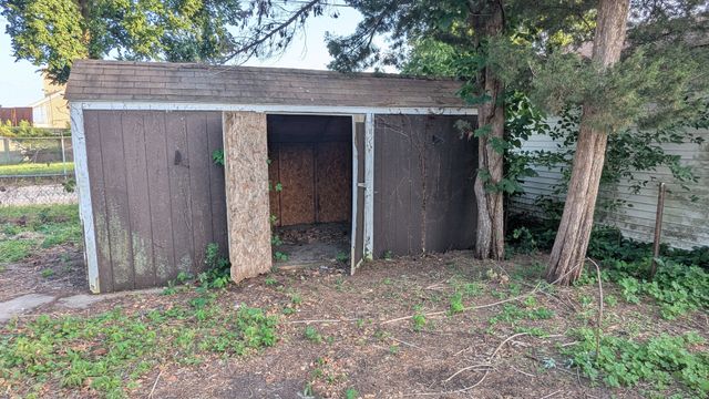 3607 Keota Avenue, Davenport, IA 52802