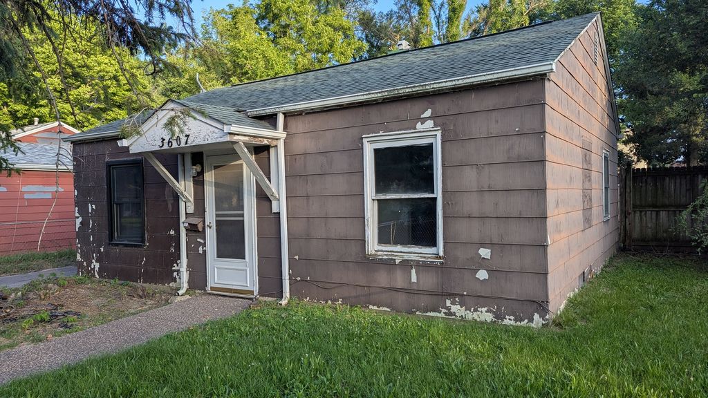 3607 Keota Avenue, Davenport, IA 52802