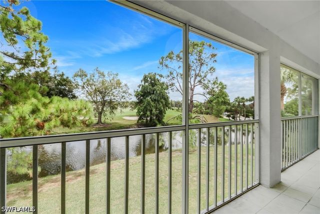 13131 Castle Harbour DR M3, Naples, FL 34110