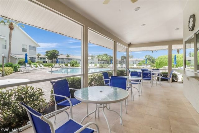 13131 Castle Harbour DR M3, Naples, FL 34110