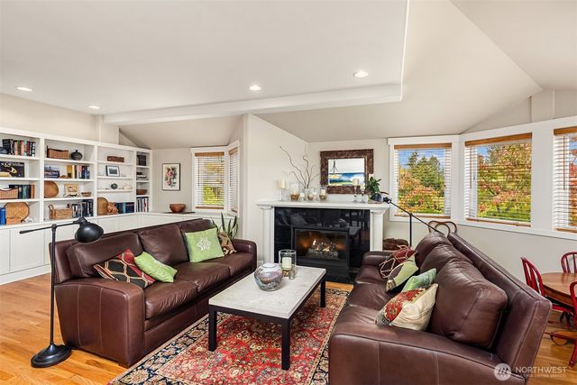 4411 NE 90th Street, Seattle, WA 98115