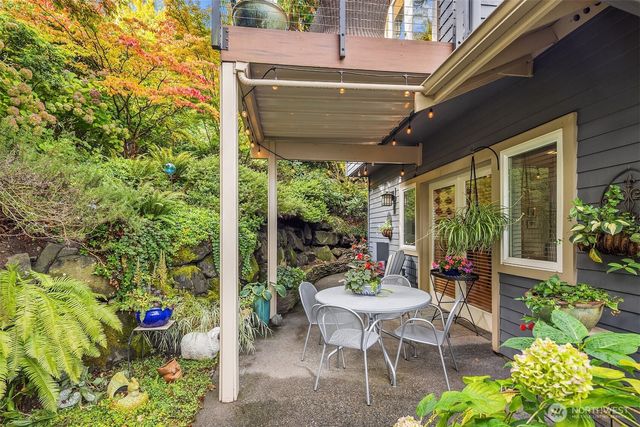 4411 NE 90th Street, Seattle, WA 98115