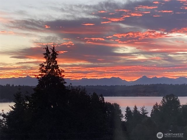 4411 NE 90th Street, Seattle, WA 98115