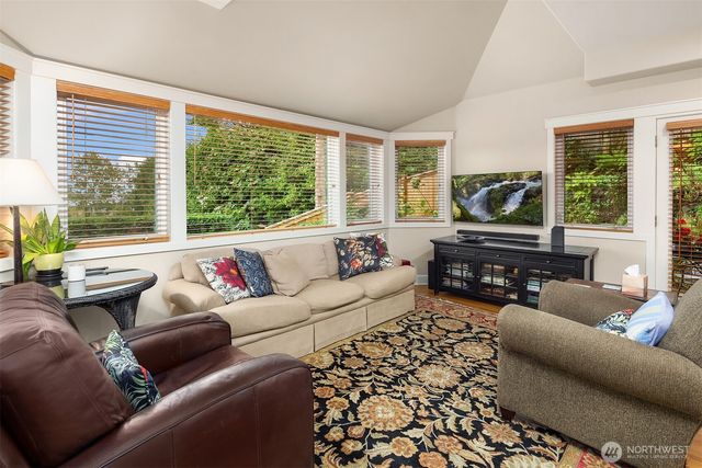 4411 NE 90th Street, Seattle, WA 98115