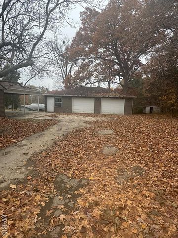 301 W Shawnee Street, Bloomfield, MO 63825