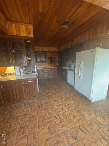 301 W Shawnee Street, Bloomfield, MO 63825