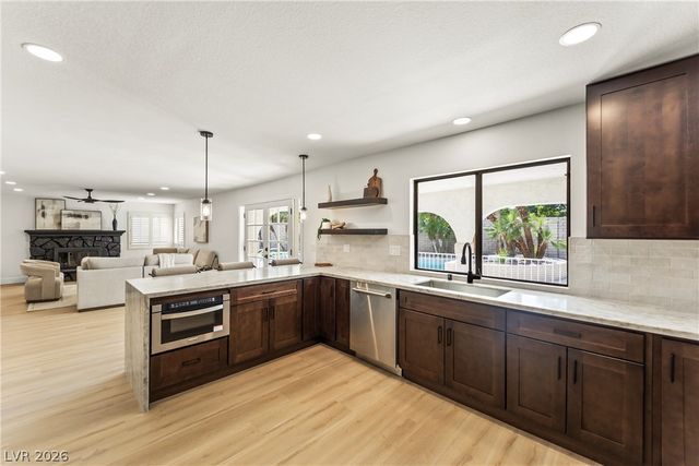 2736 Bayo Court, Las Vegas, NV 89102