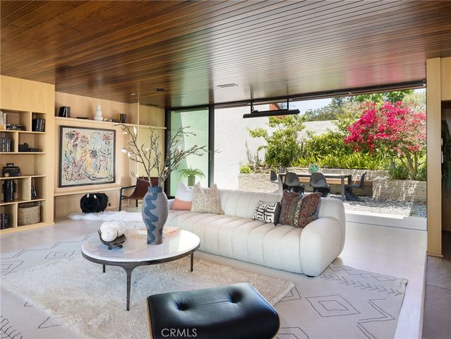 7 Cinchring Road, Rolling Hills, CA 90274