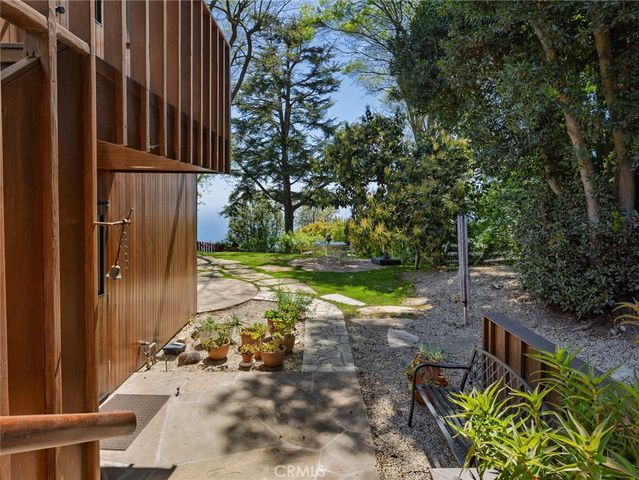 7 Cinchring Road, Rolling Hills, CA 90274