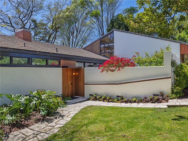 7 Cinchring Road, Rolling Hills, CA 90274