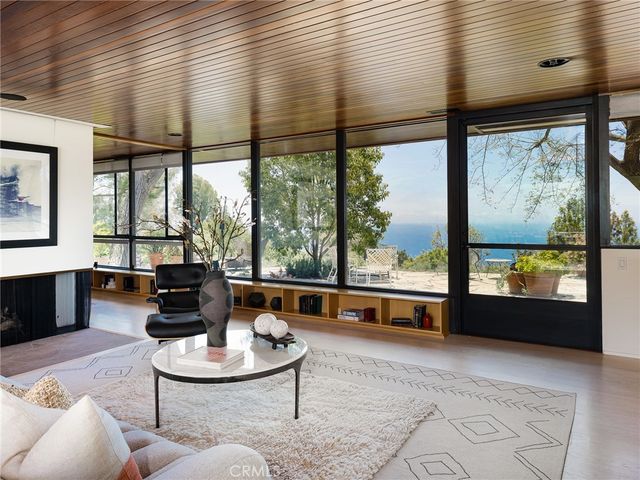 7 Cinchring Road, Rolling Hills, CA 90274