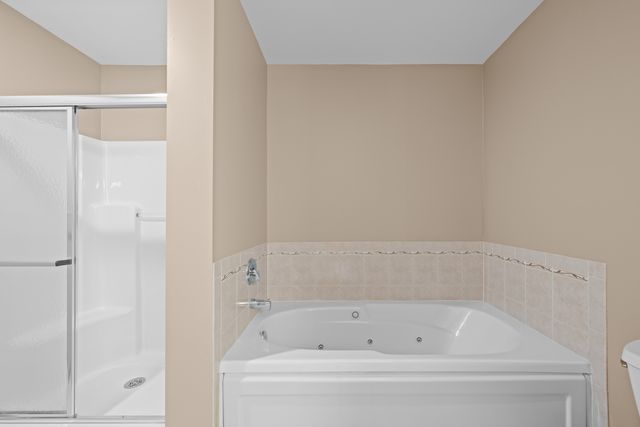 100 N Bokelman Street 330, Roselle, IL 60172